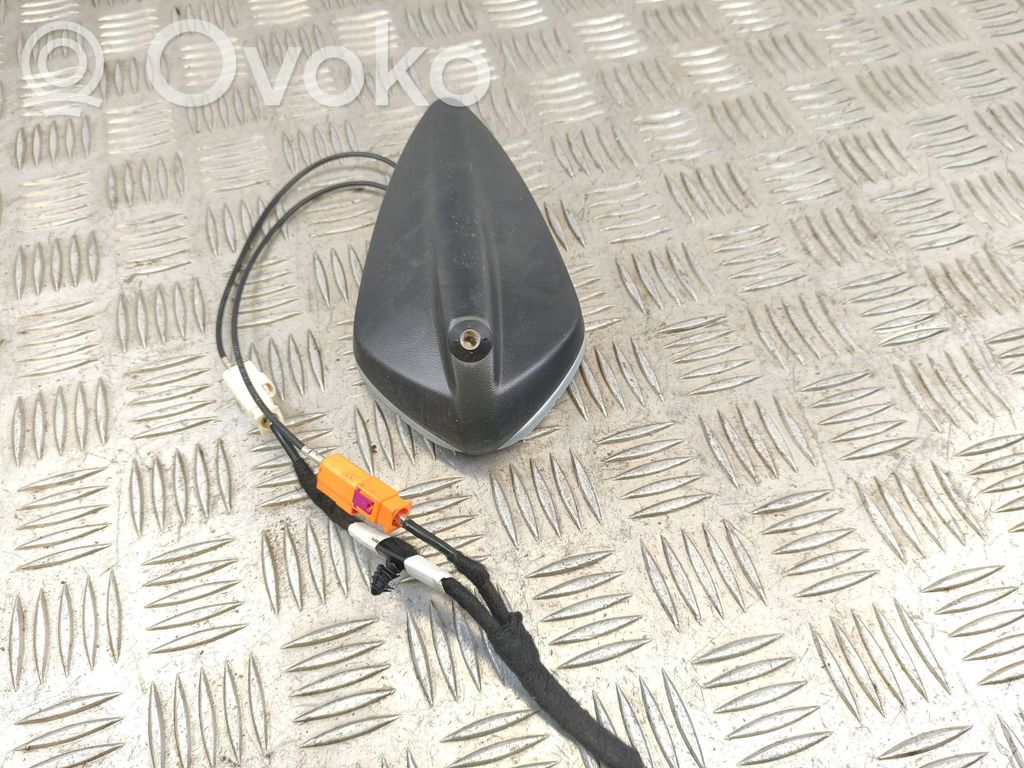 Citroen C4 III e-C4 Aerial GPS antenna 