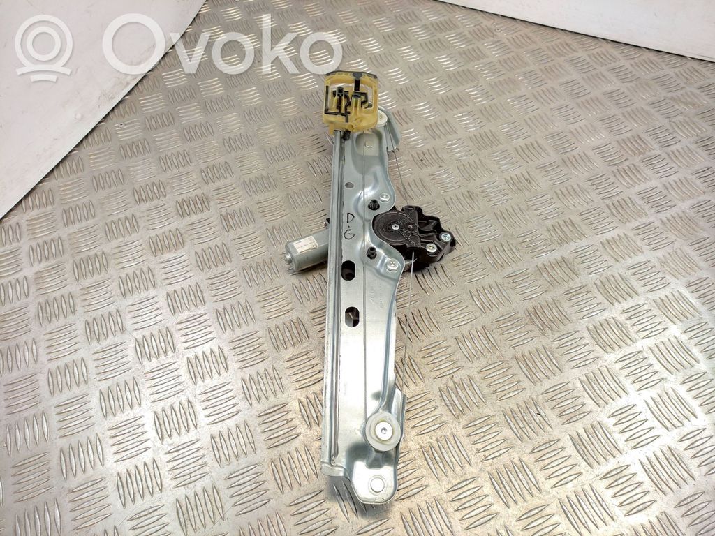 Elektryczny podnośnik szyby drzwi tylnych   13406678,931352101