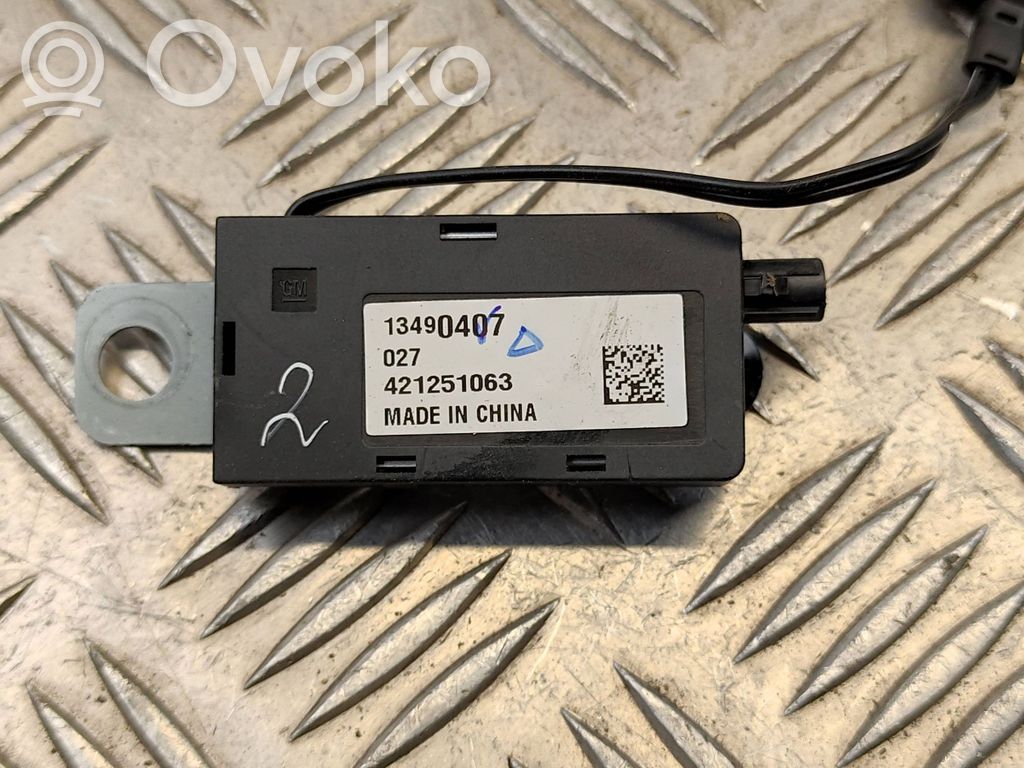Opel Astra K Antenos stiprintuvas 