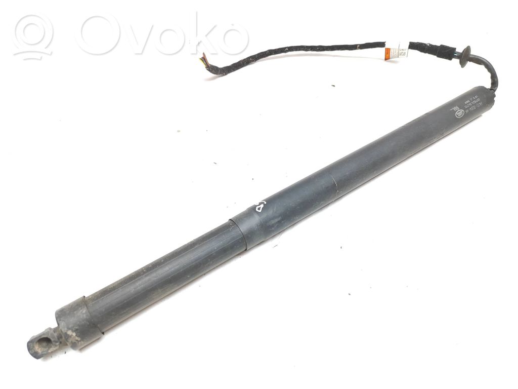 Land Rover Discovery Sport Tailgate strut 