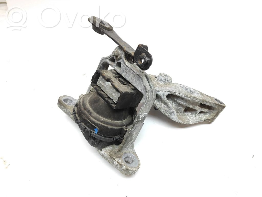Renault Trafic III (X82) Engine mount bracket 