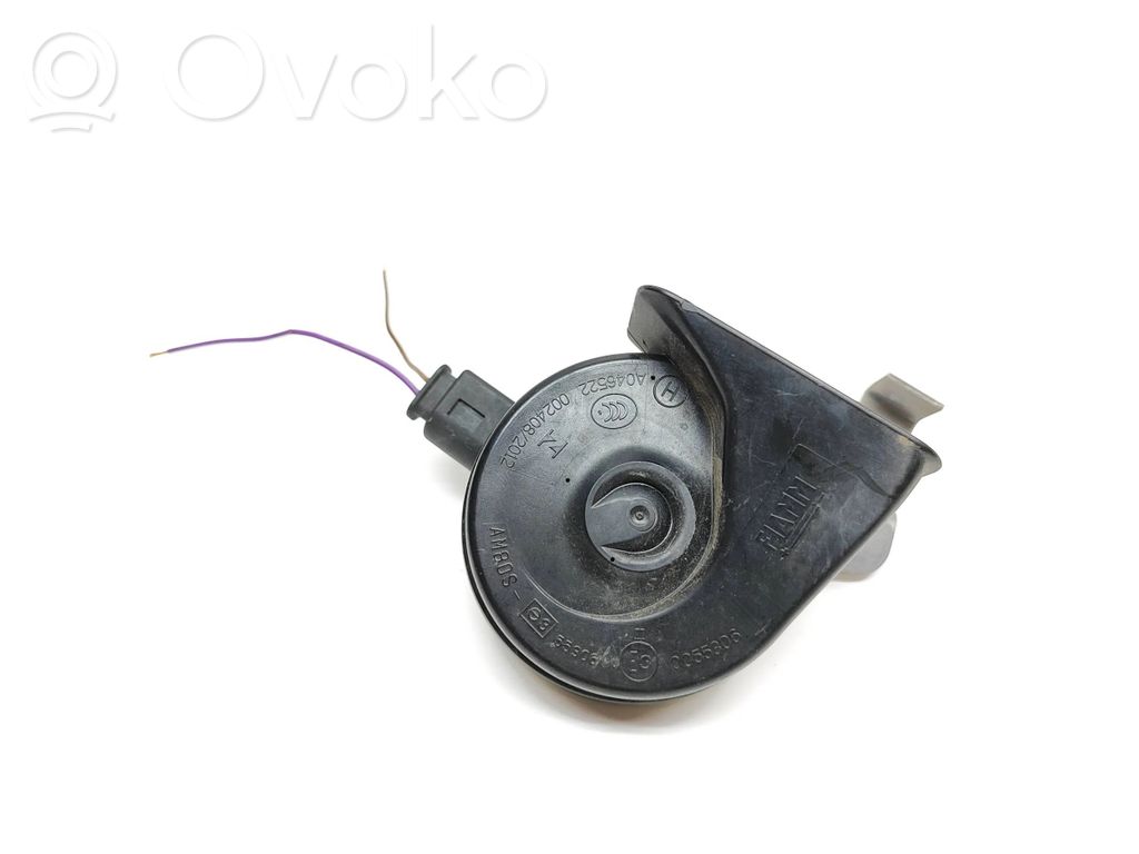 BMW 2 F46 Garso signalas 