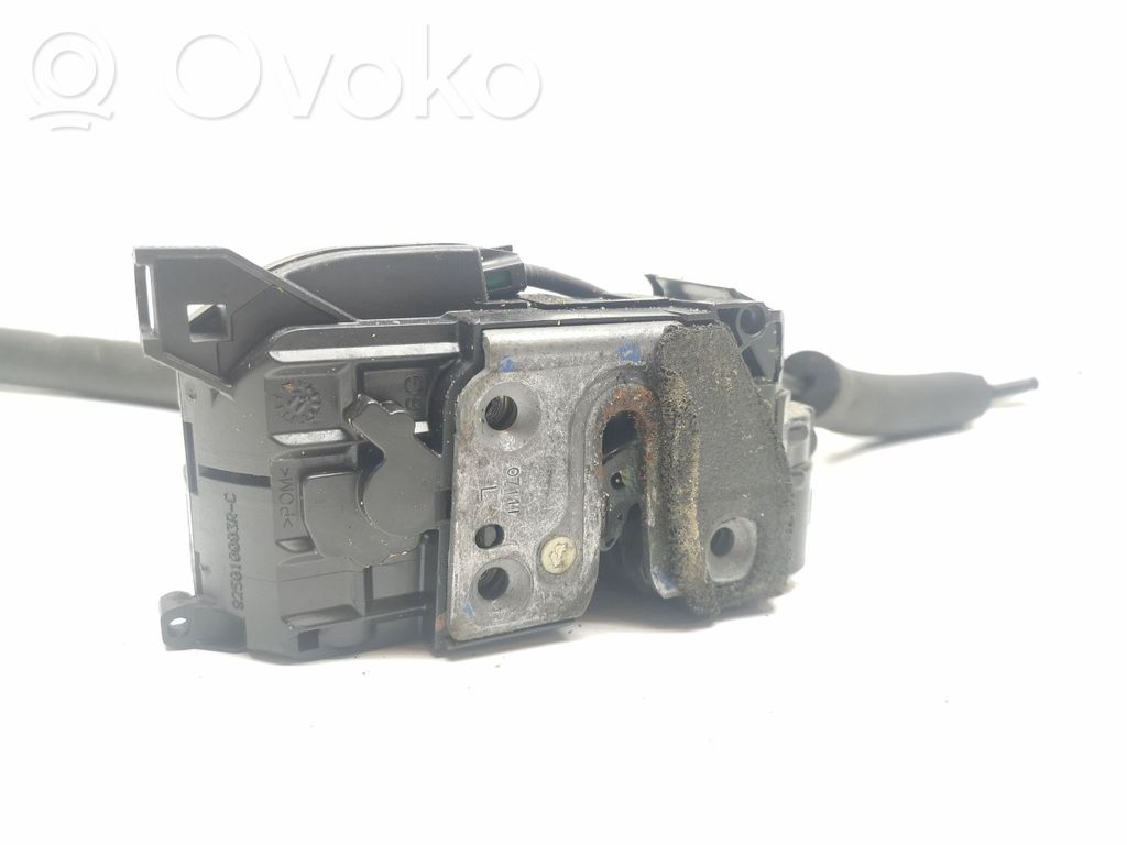 Zamek drzwi tylnych   925010003R,825010003R