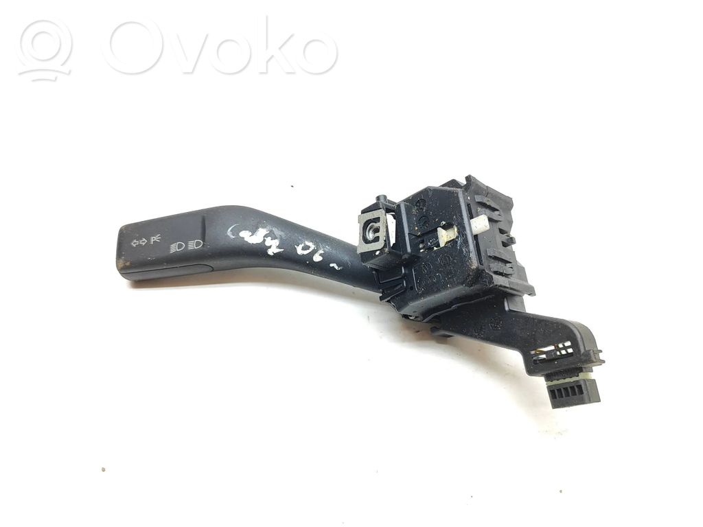 Volkswagen Golf IV Indicator stalk 