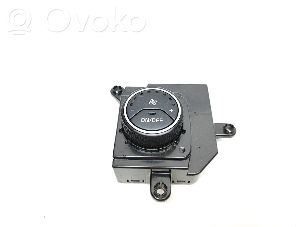 KIA Sorento Climate control unit 