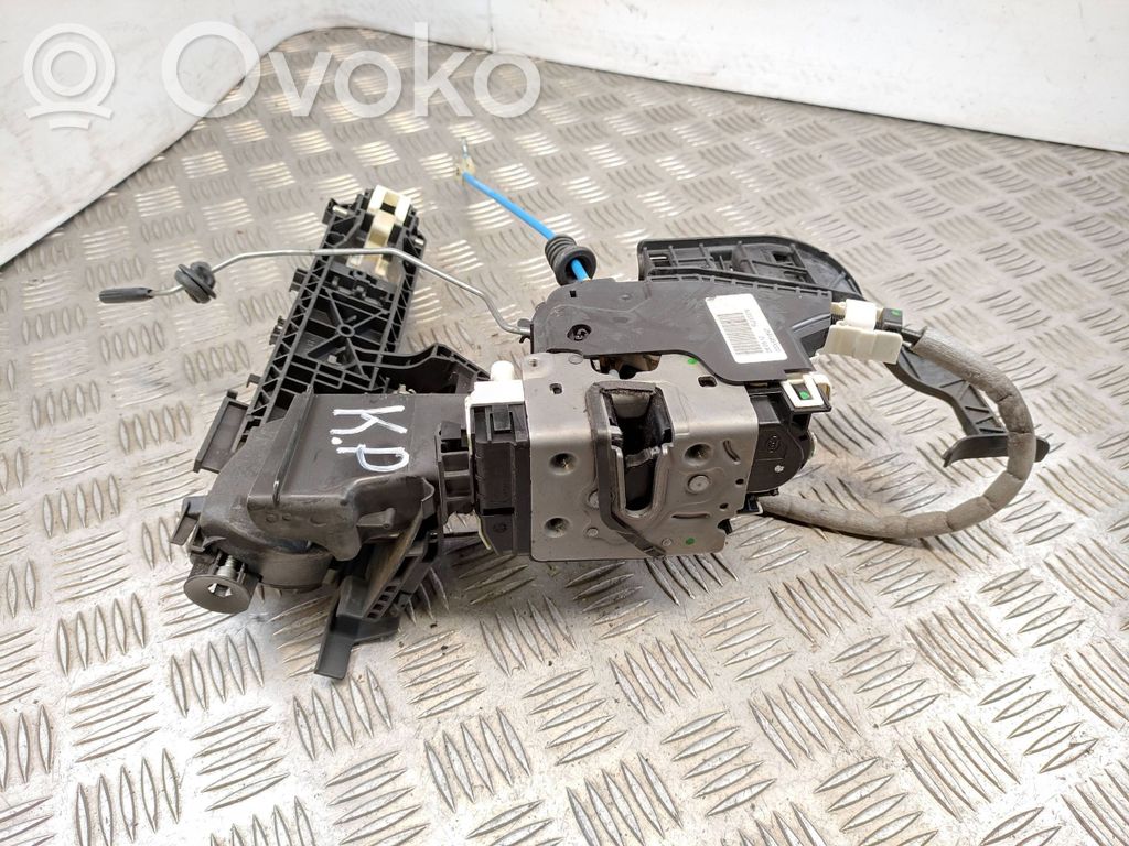 Mercedes-Benz B W246 W242 Zamek drzwi przednich 