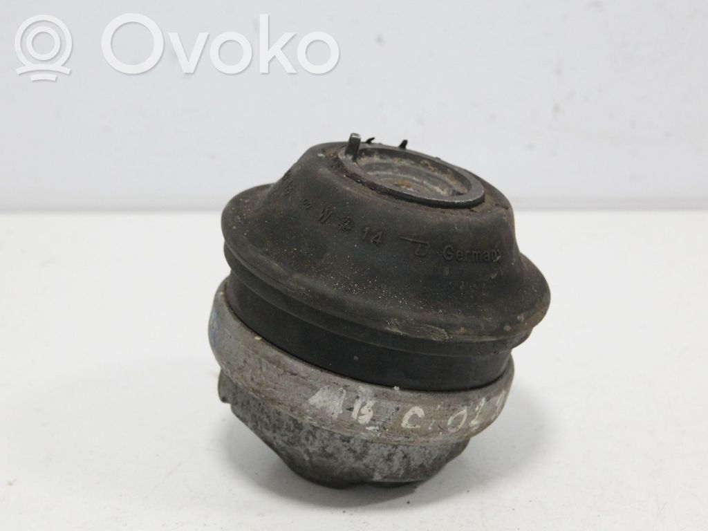 Wspornik / Mocowanie silnika   23133003218,23133003218,2032401217,B324400W4G