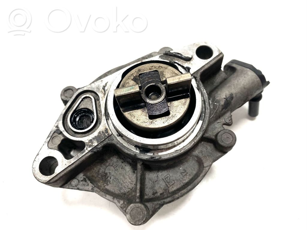 Peugeot 207 Vacuum pump 
