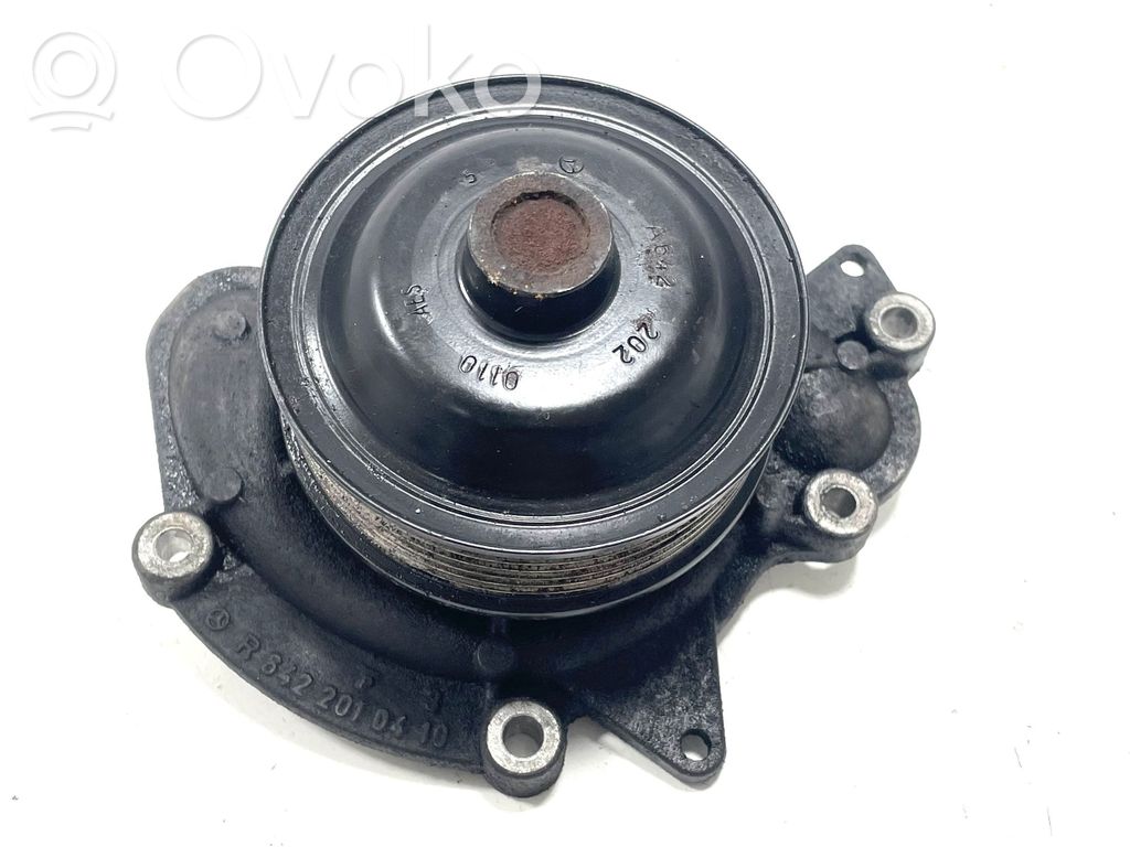 Mercedes-Benz E W211 Pompe de circulation d'eau 