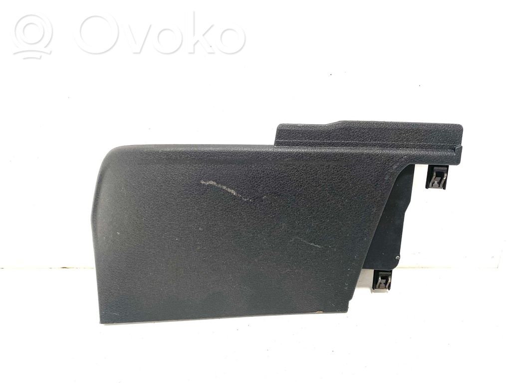 Audi Q3 8U Moldura superior lateral del asiento trasero 