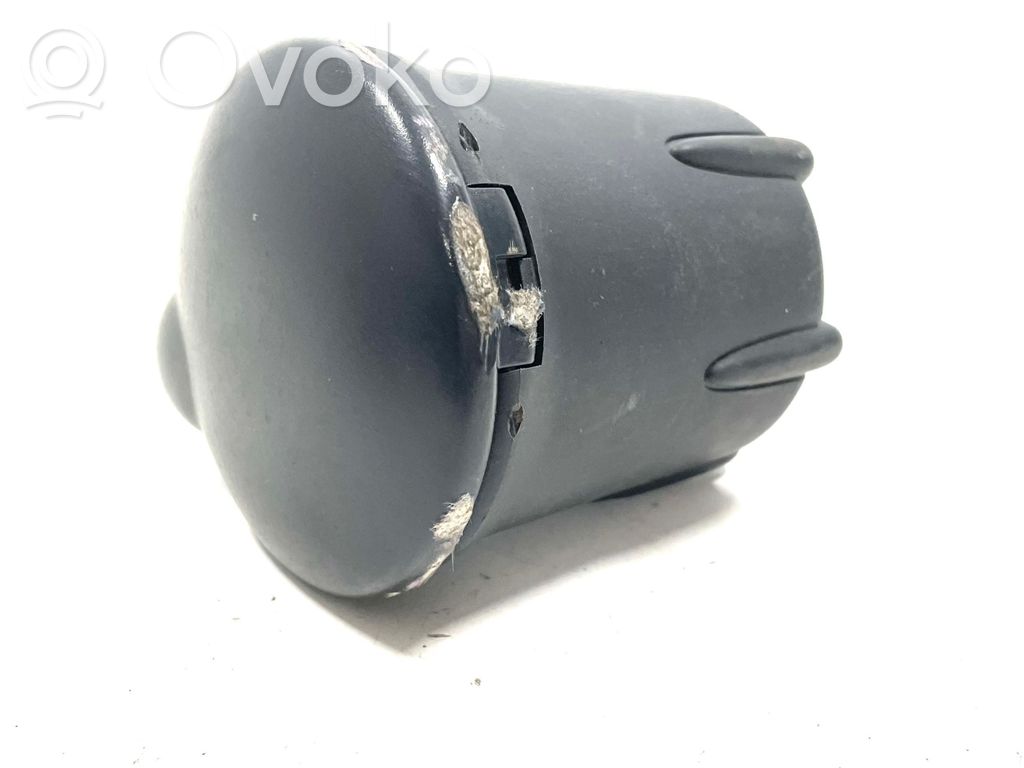 Renault Megane III Ashtray (front) 