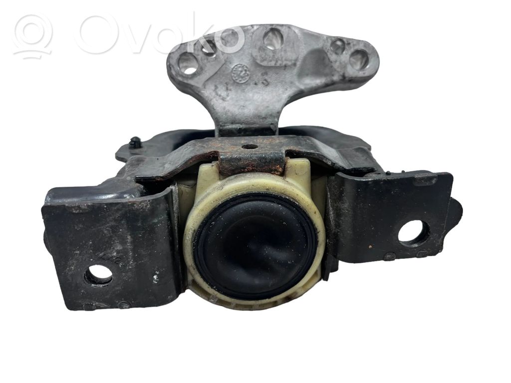 Citroen C3 Engine mount bracket 