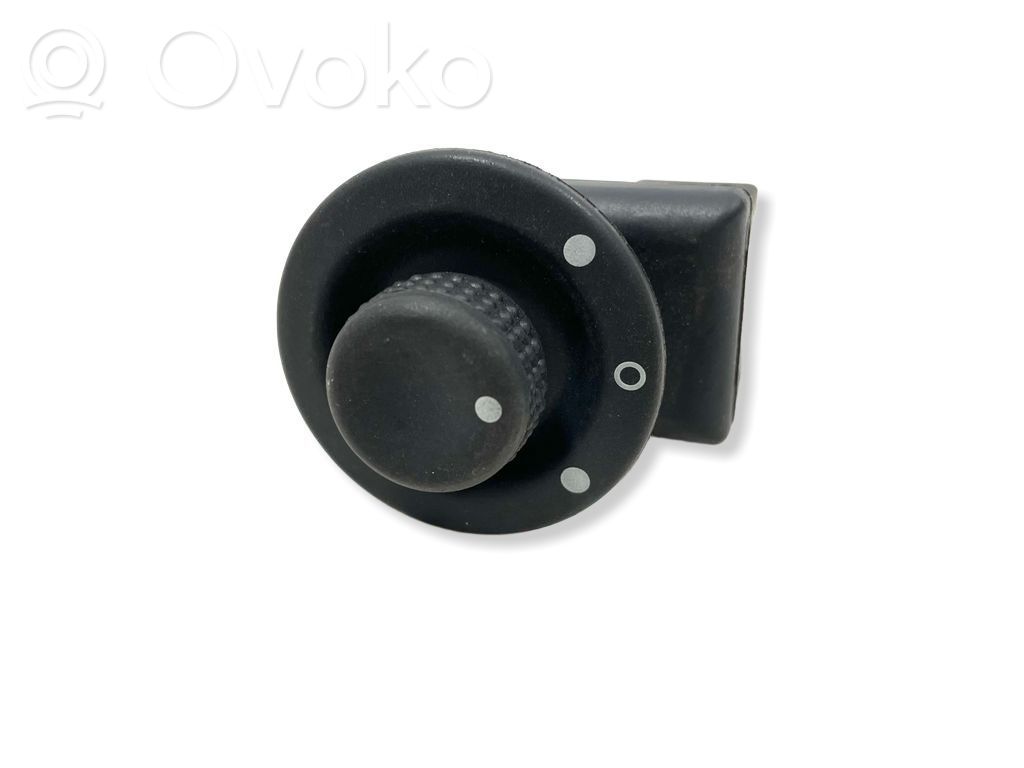 Renault Laguna II Wing mirror switch 
