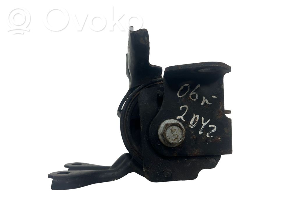 Jeep Compass Engine mount bracket 