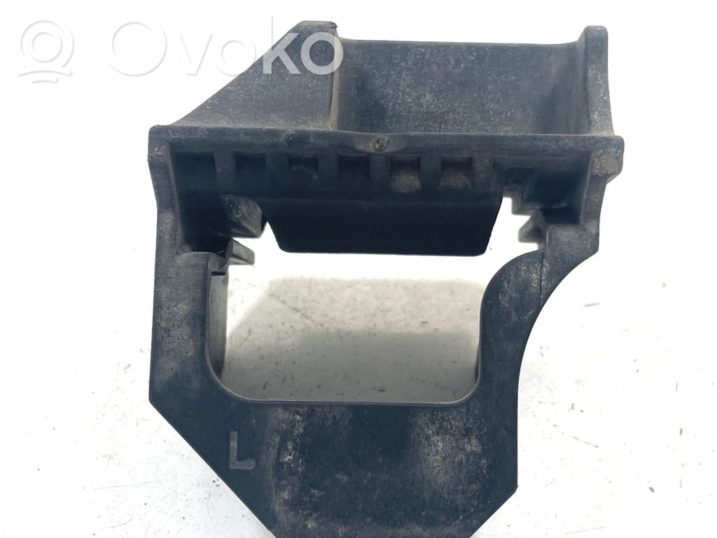 BMW 3 E90 E91 Radiator mount bracket 