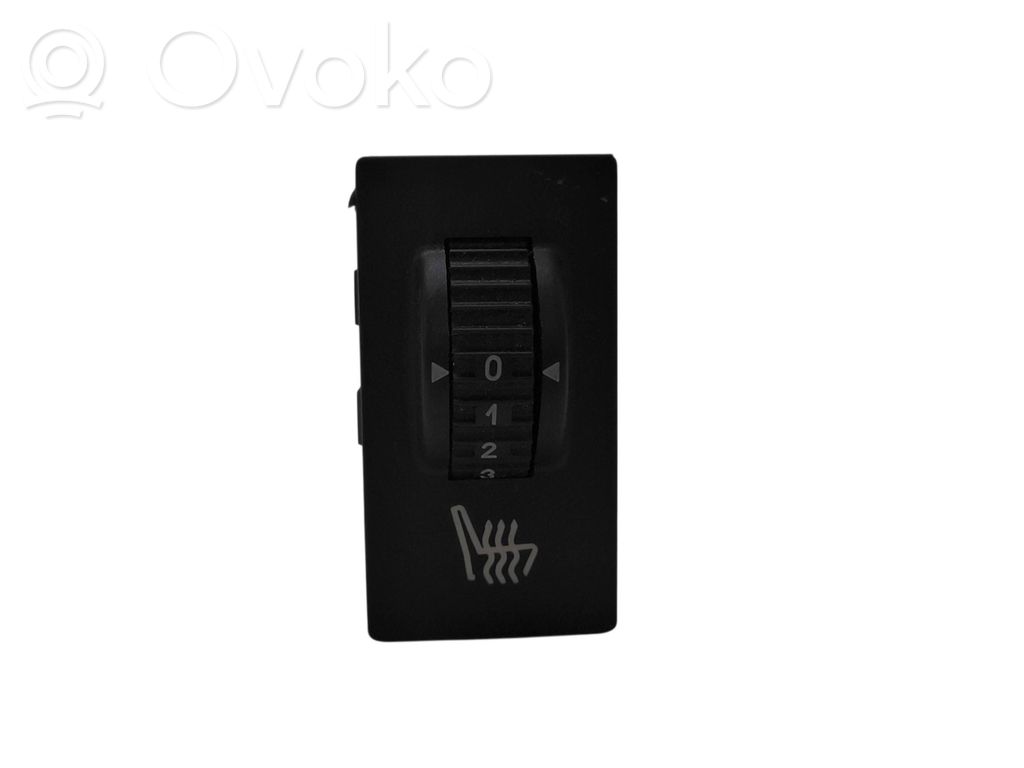 Peugeot 407 Seat heating switch 
