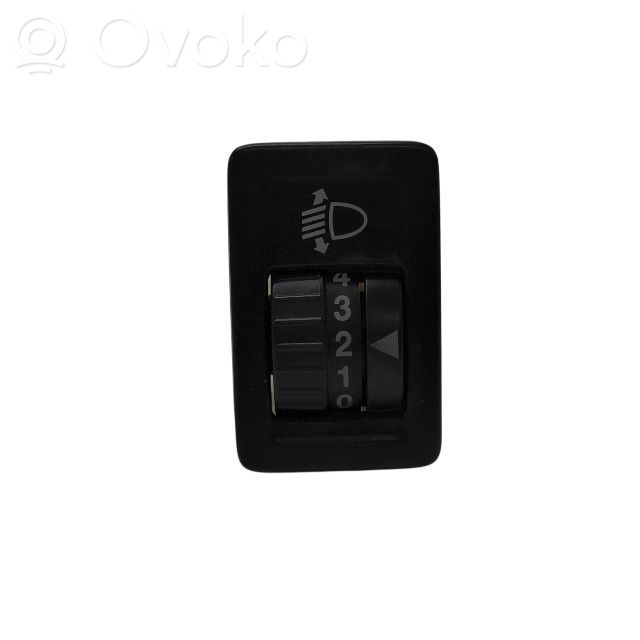 Suzuki Grand Vitara II Headlight level height control switch 