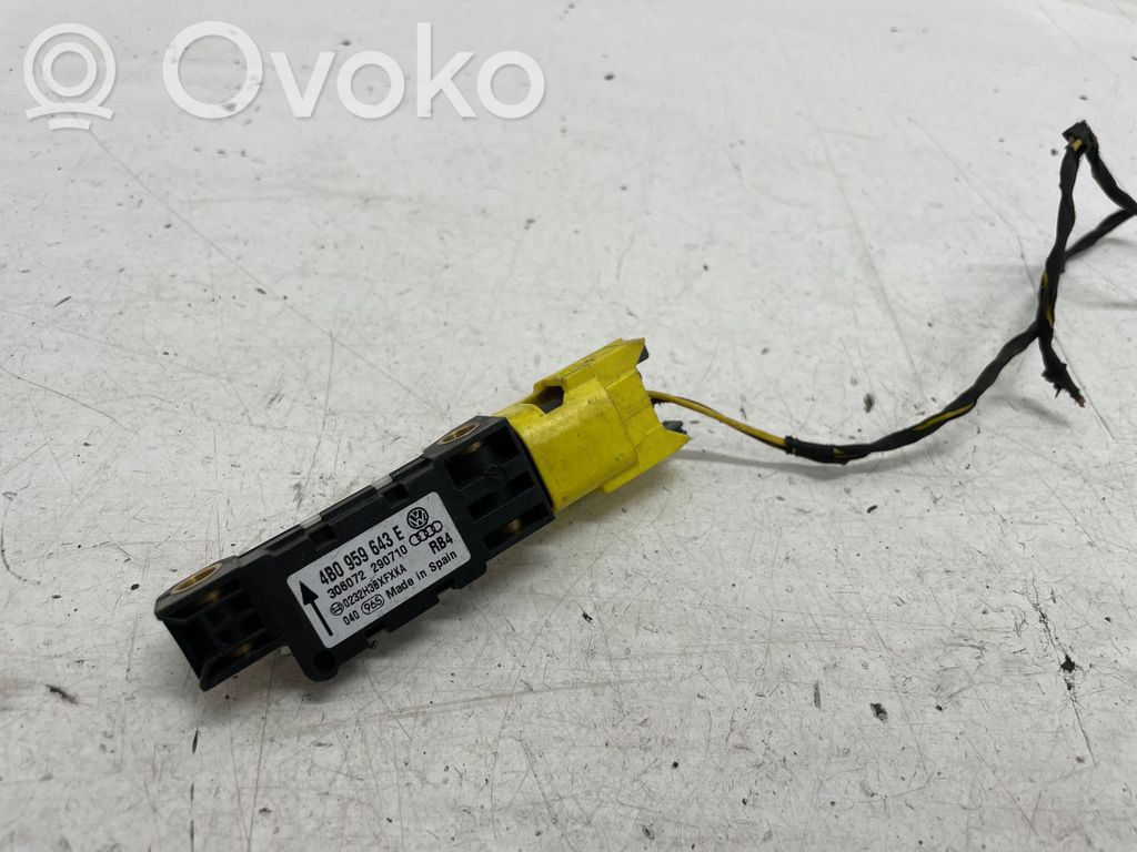 Porsche Cayenne (9PA) Airbag deployment crash/impact sensor 