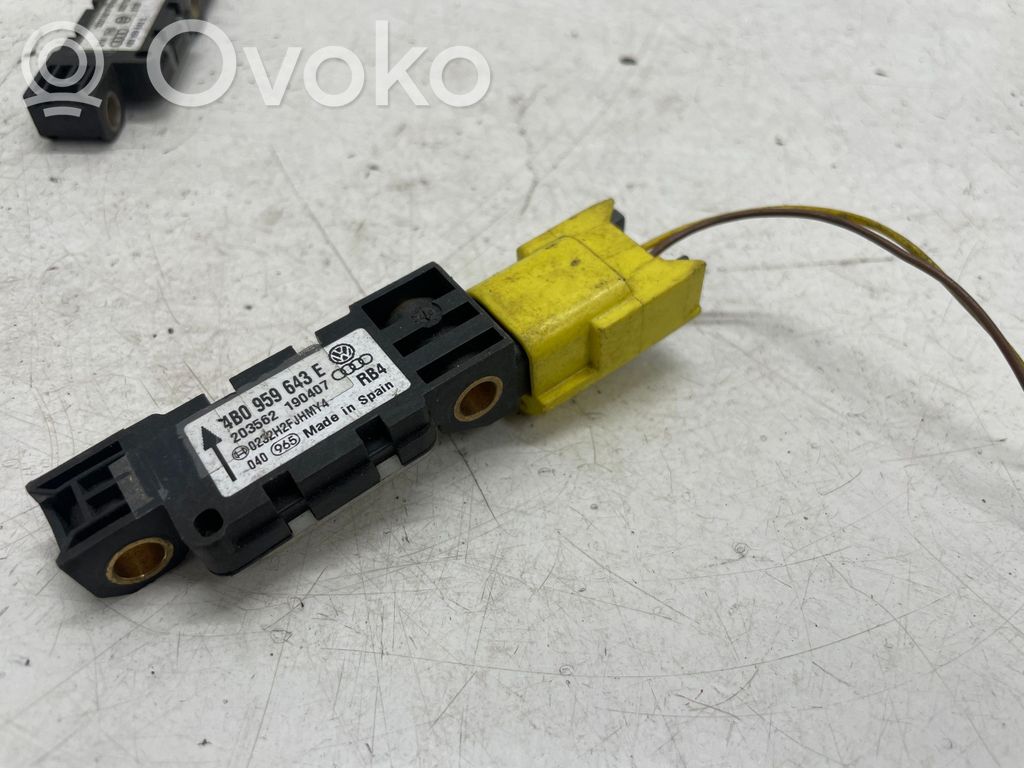Audi A6 S6 C6 4F Airbag deployment crash/impact sensor 