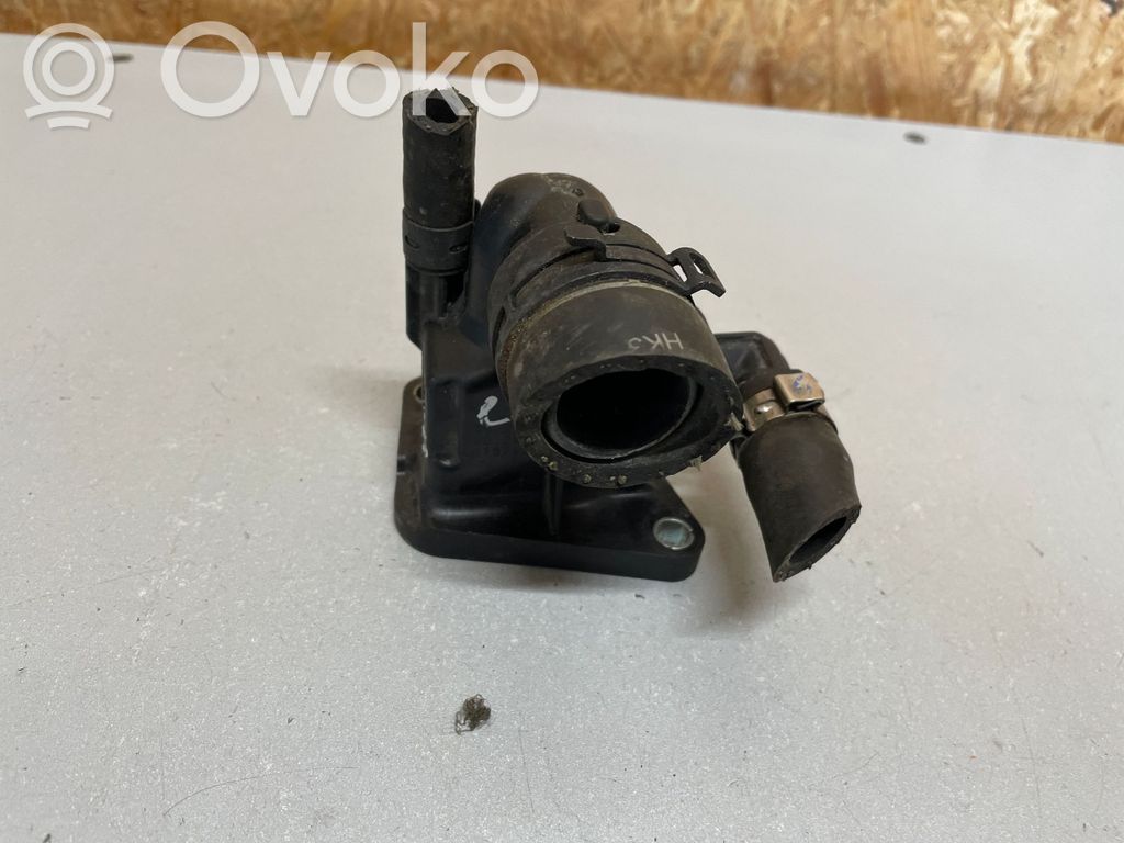 Opel Astra J Termostaatin kotelo 