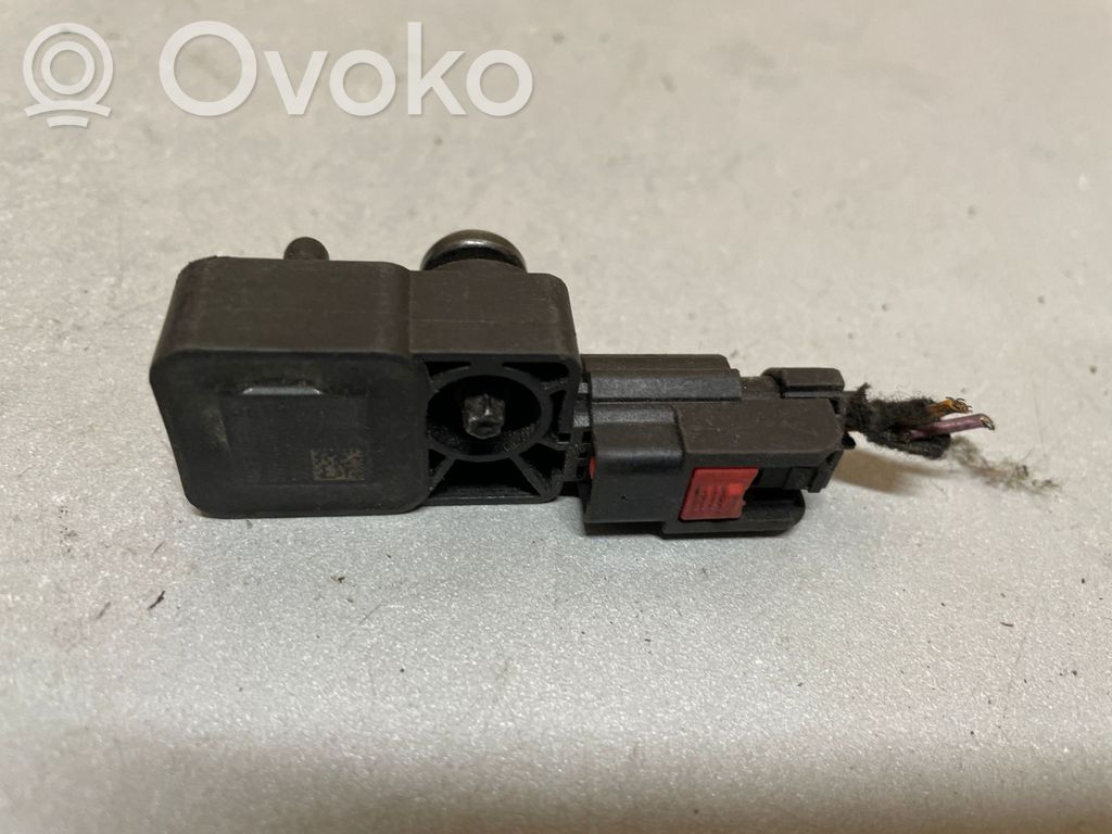 Opel Insignia A Airbag deployment crash/impact sensor 