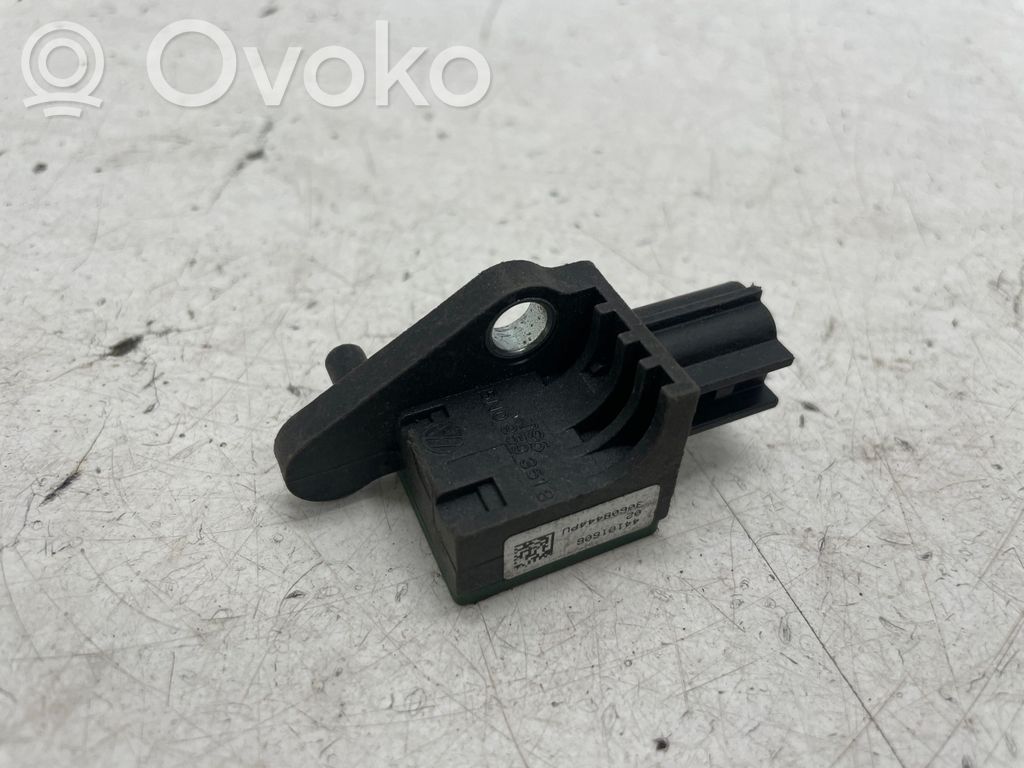 Volkswagen PASSAT B7 Airbag deployment crash/impact sensor 