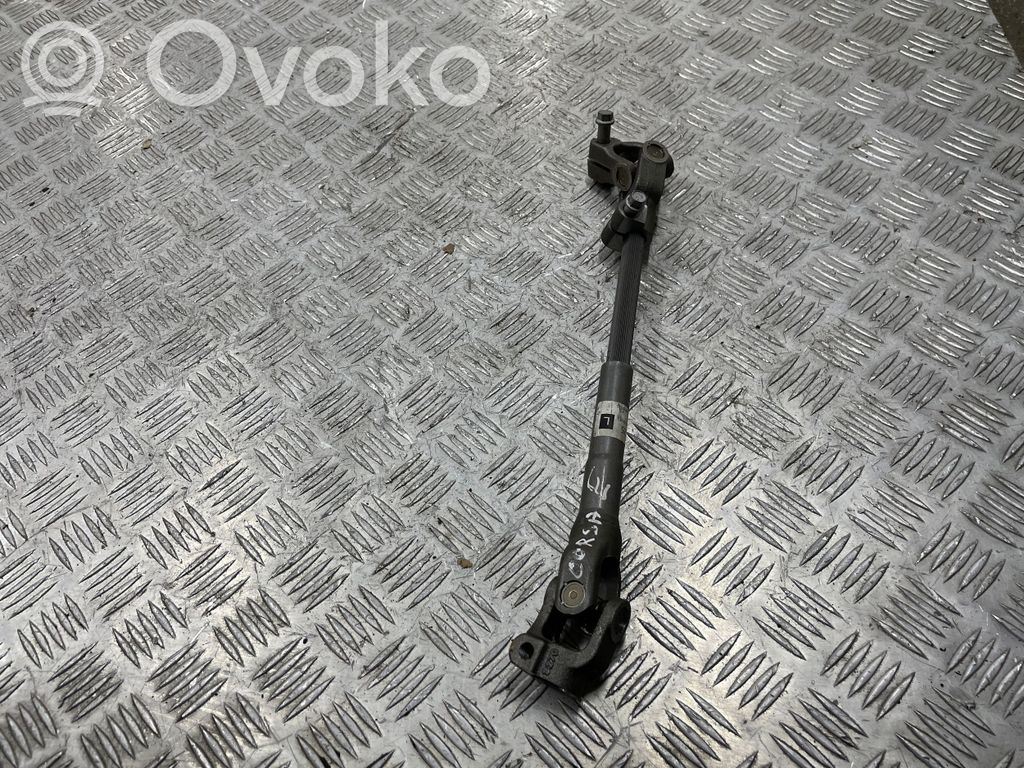 Opel Corsa E Vairo rato ašies kryžminė jungtis 