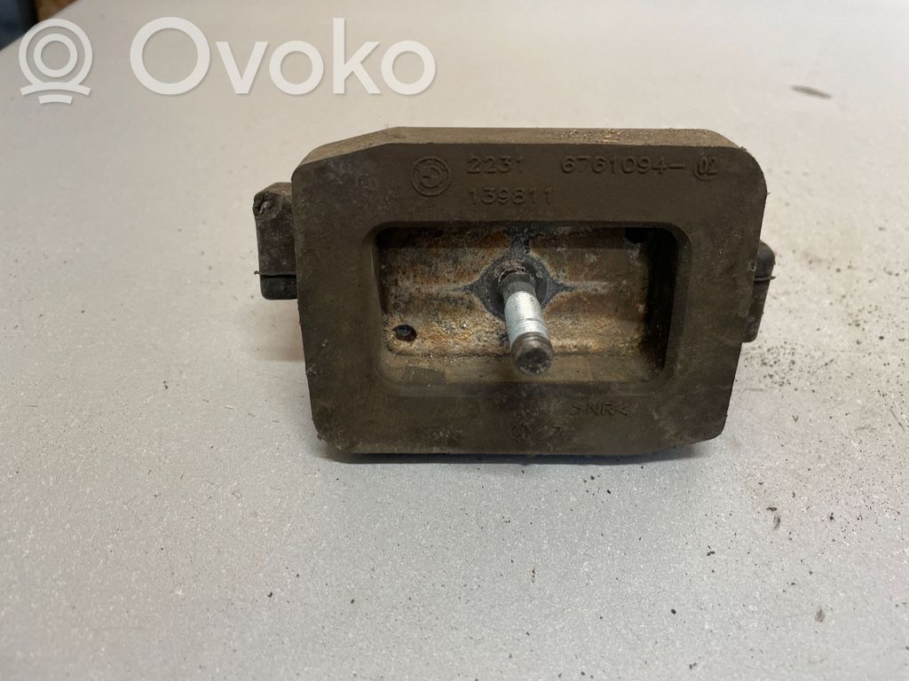 BMW 5 E60 E61 Pārnesumkārbas spilvens 