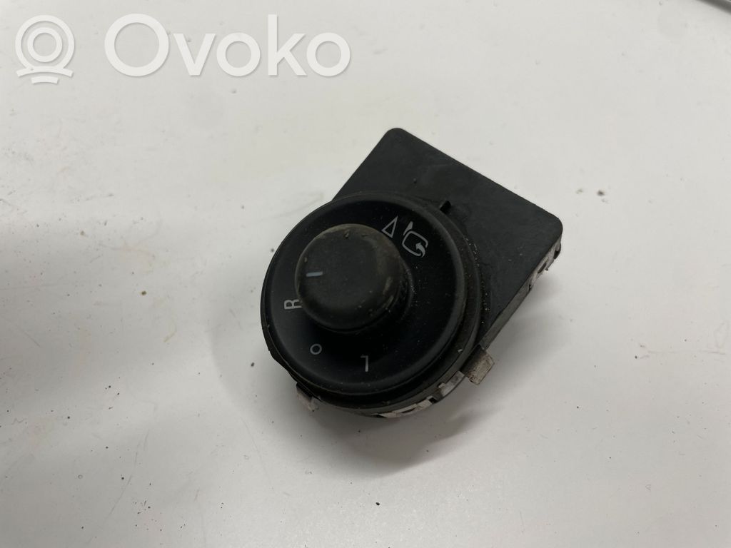 Opel Zafira C Wing mirror switch 