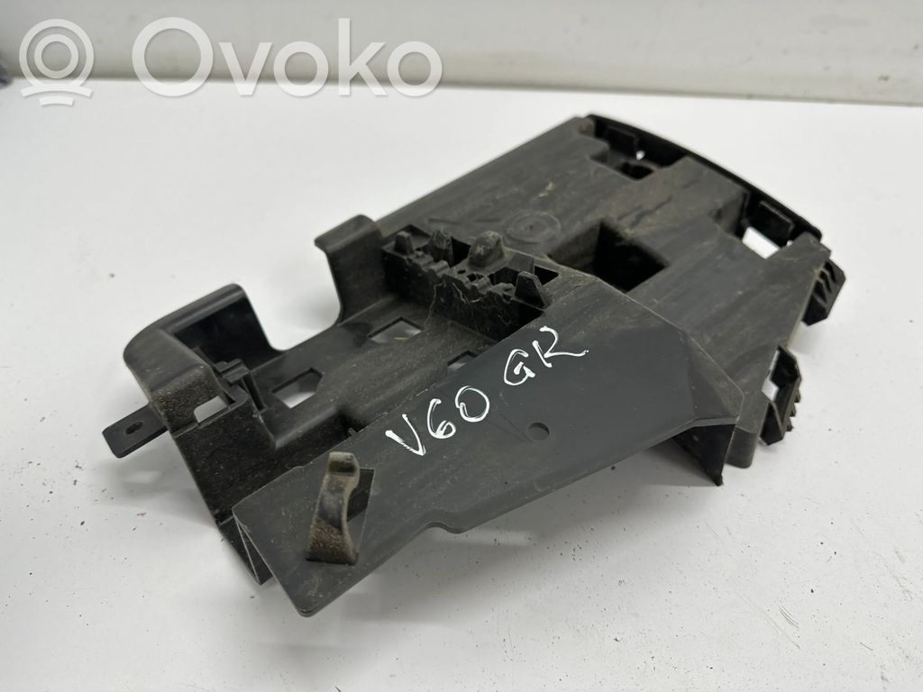 Volvo V60 Soporte de montaje del parachoques trasero 