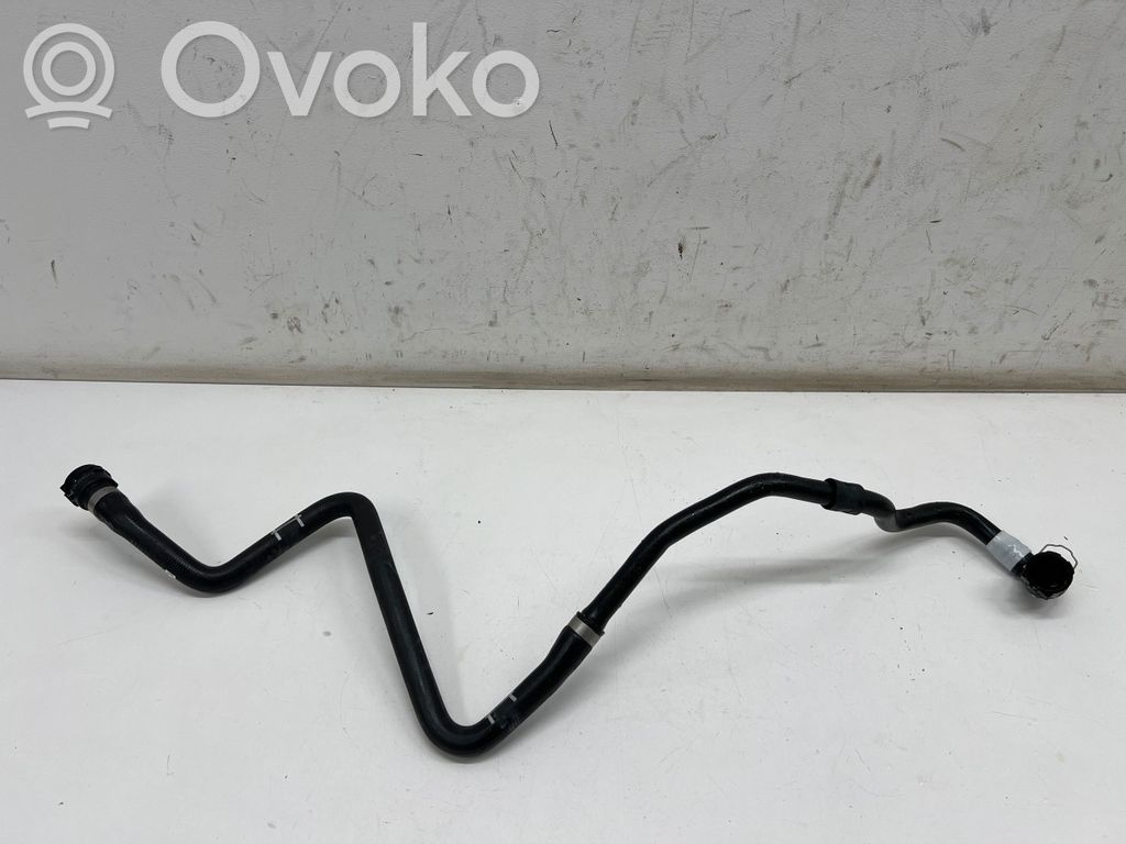 BMW i4 Engine coolant pipe/hose 