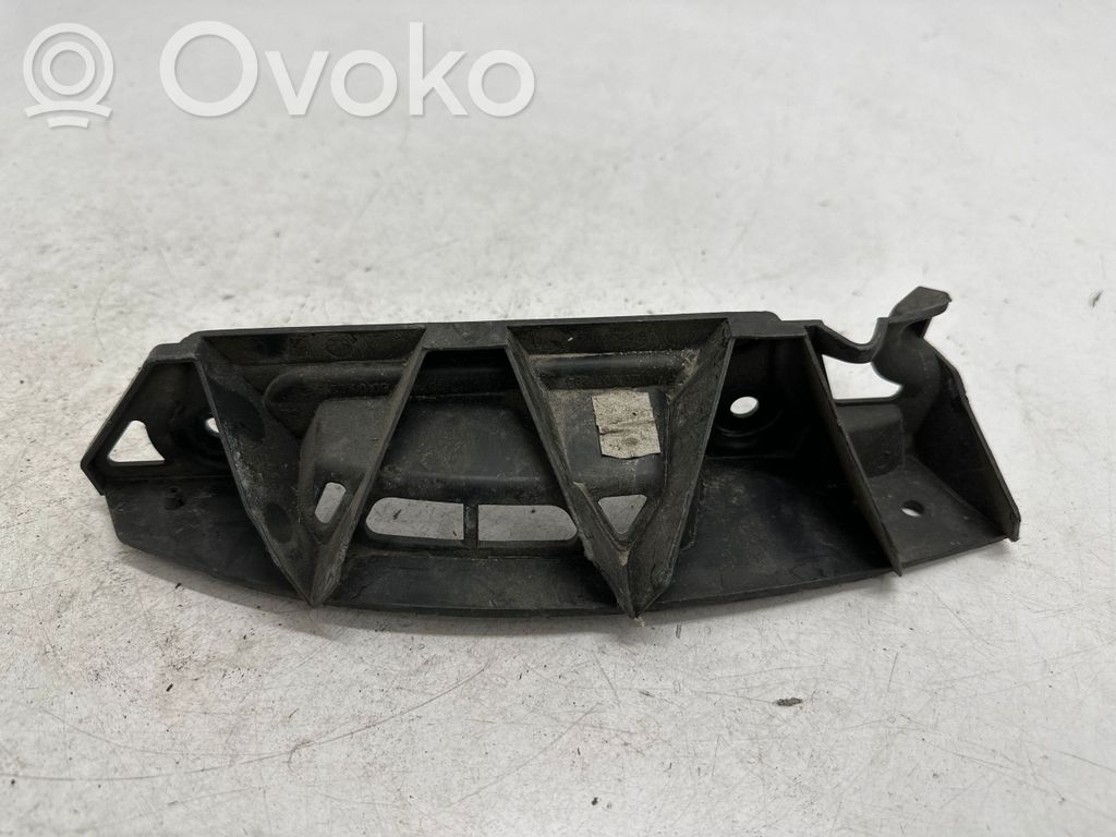 Skoda Octavia Mk2 (1Z) Uchwyt / Mocowanie zderzaka tylnego 