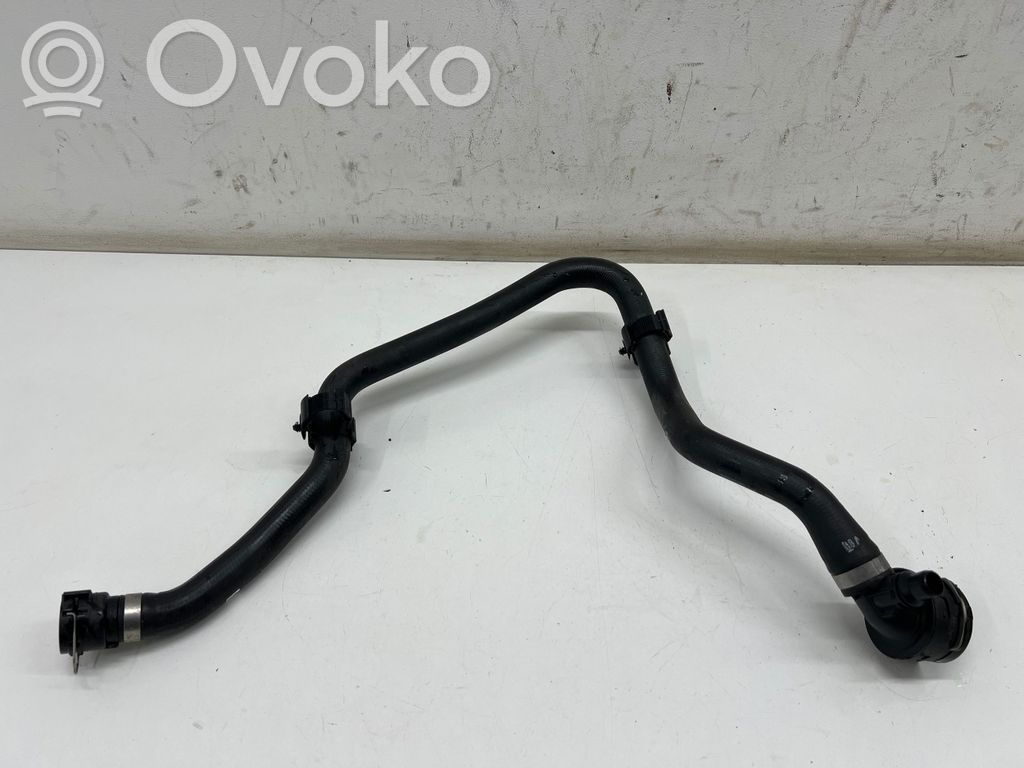 BMW i4 Engine coolant pipe/hose 