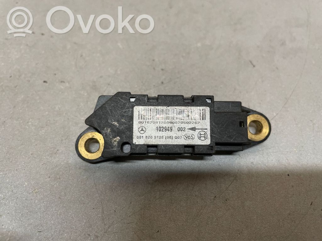 Mercedes-Benz C W203 Airbag deployment crash/impact sensor 