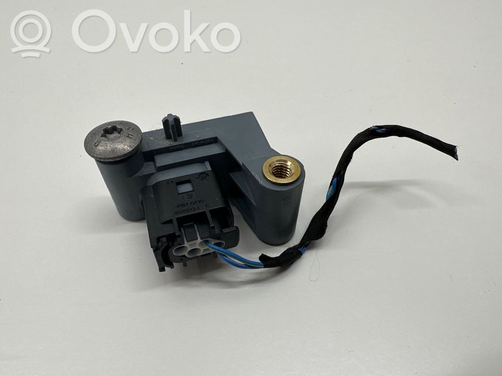 BMW 5 F10 F11 Airbag deployment crash/impact sensor 