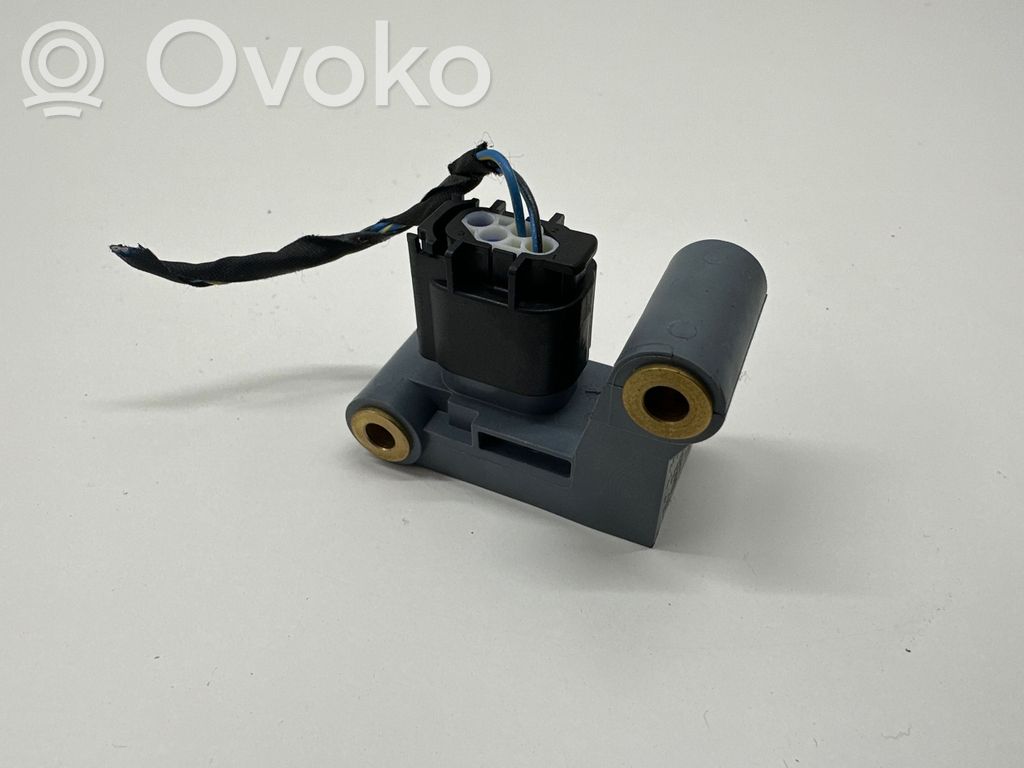BMW 5 F10 F11 Airbag deployment crash/impact sensor 