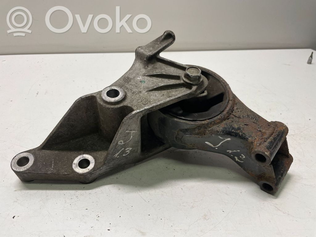 Opel Astra J Engine mount bracket 