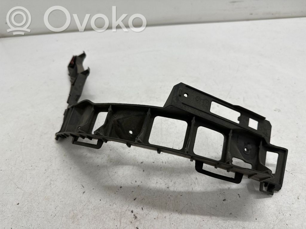 Opel Zafira B Galinis laikiklis bamperio 
