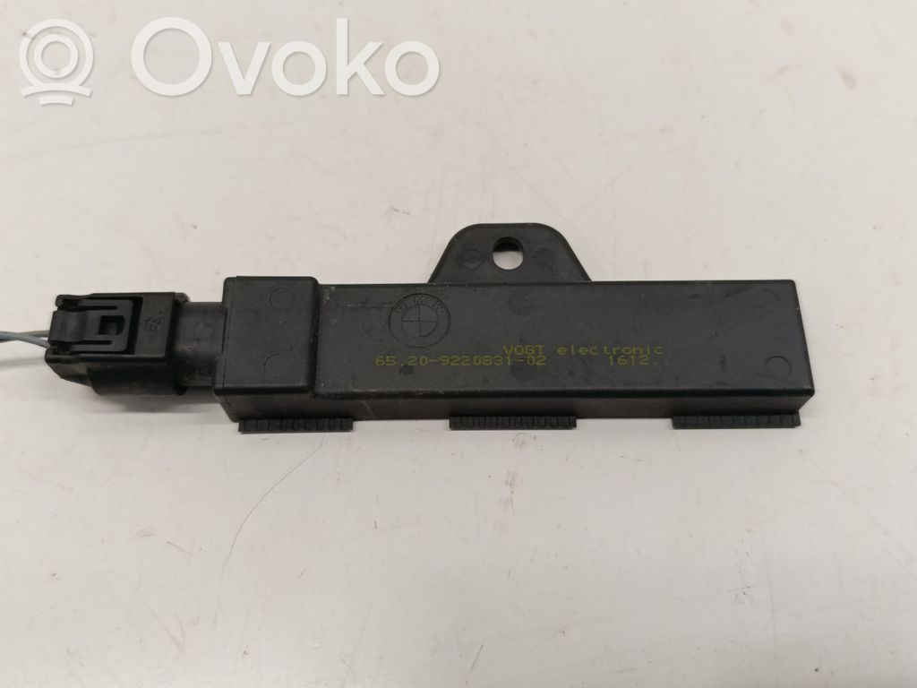 Mini Cooper Countryman F60 Interjero komforto antena 