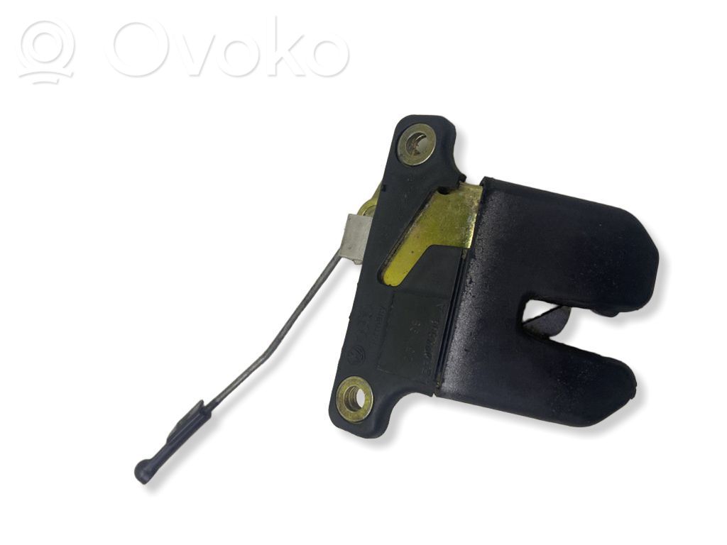 Volkswagen PASSAT B5 Tailgate/trunk/boot lock/catch/latch 