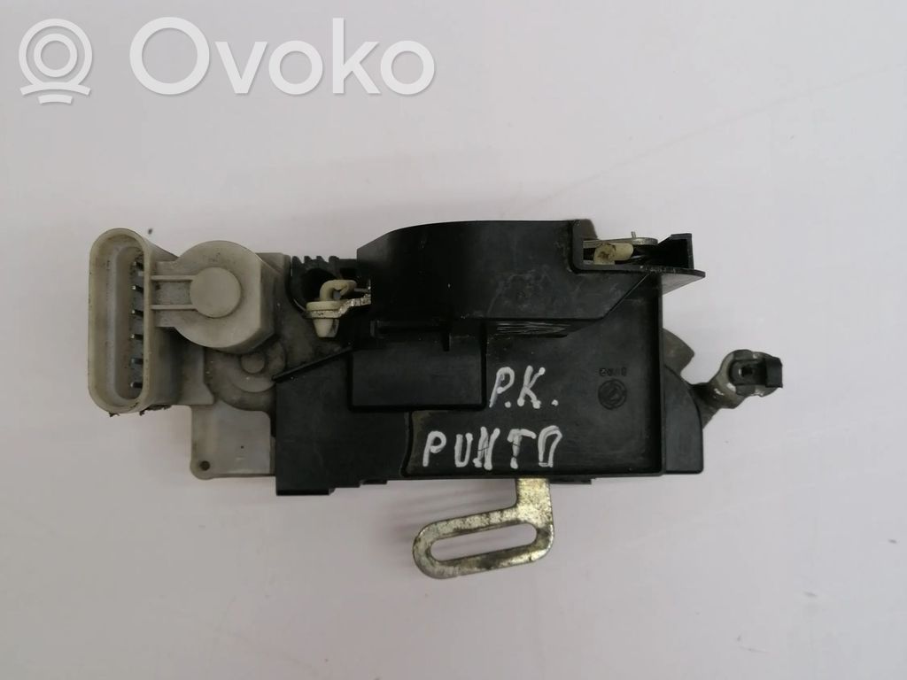Fiat Punto (188) Передний замок 