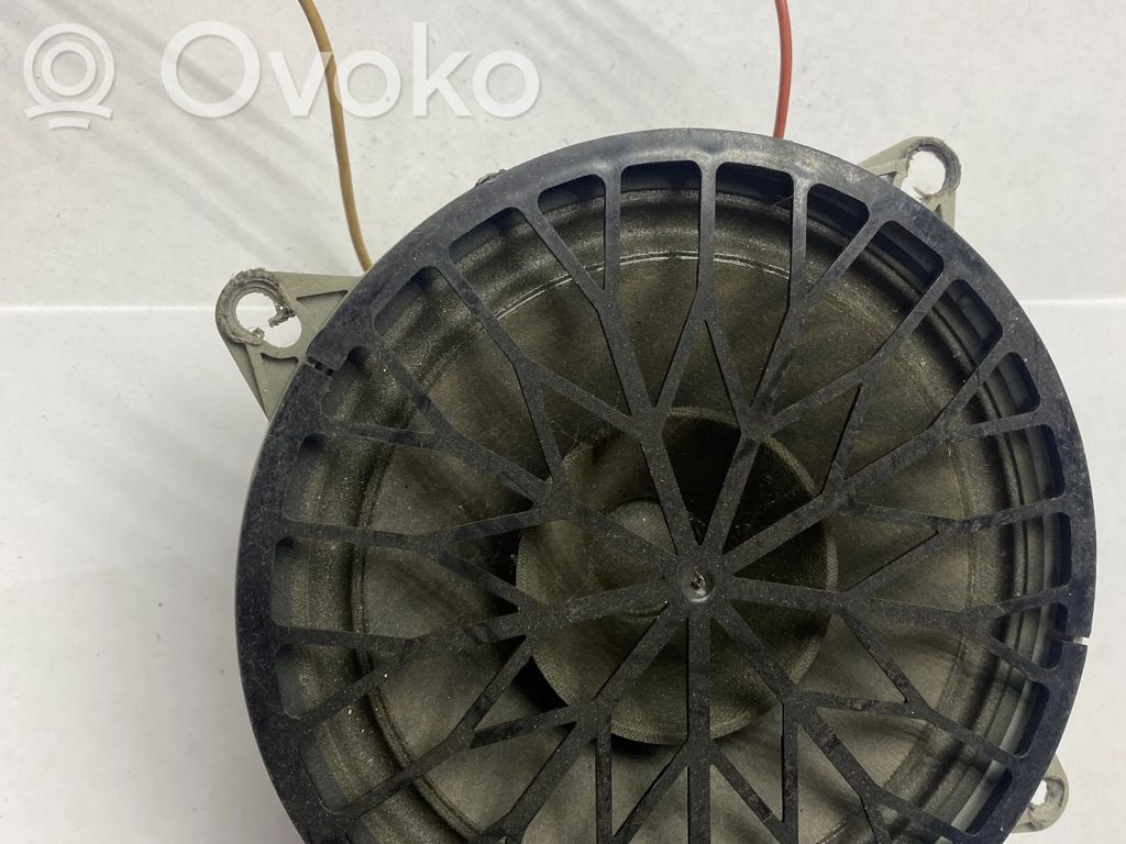 Citroen C2 Garsiakalbis (-iai) priekinėse duryse 