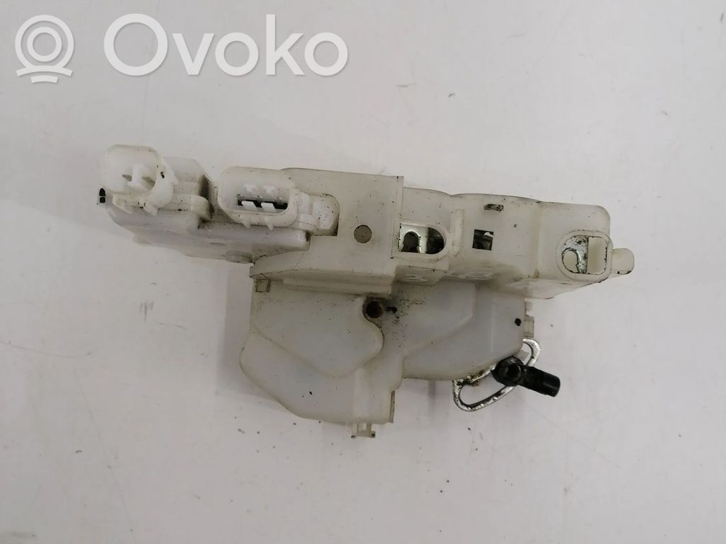 Etuoven lukko