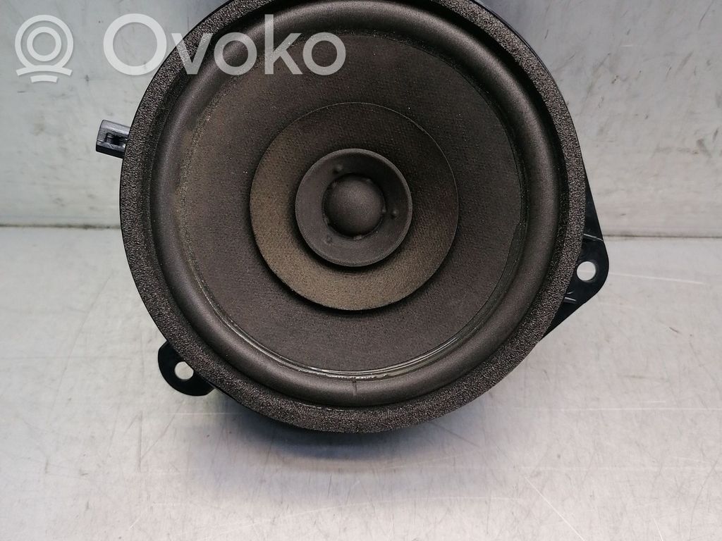 Jaguar X-Type Rear door speaker 