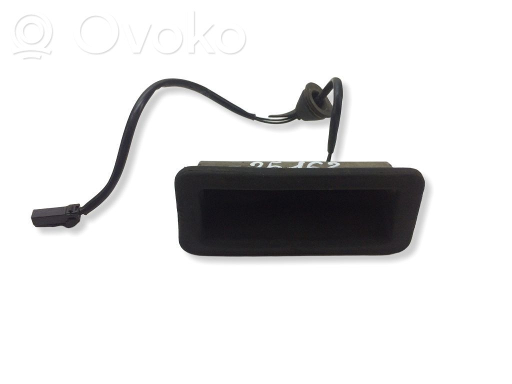 Ford Focus Tailgate/trunk/boot exterior handle 
