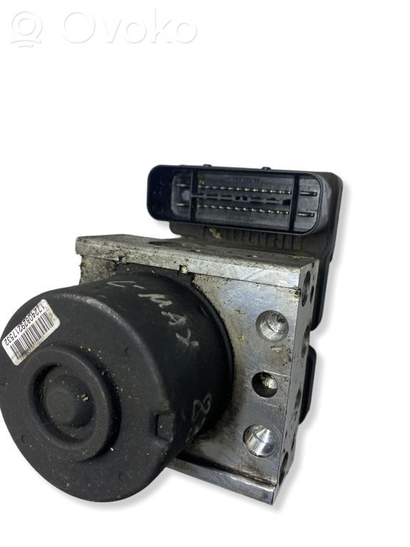 Volkswagen Golf IV ABS Pump 