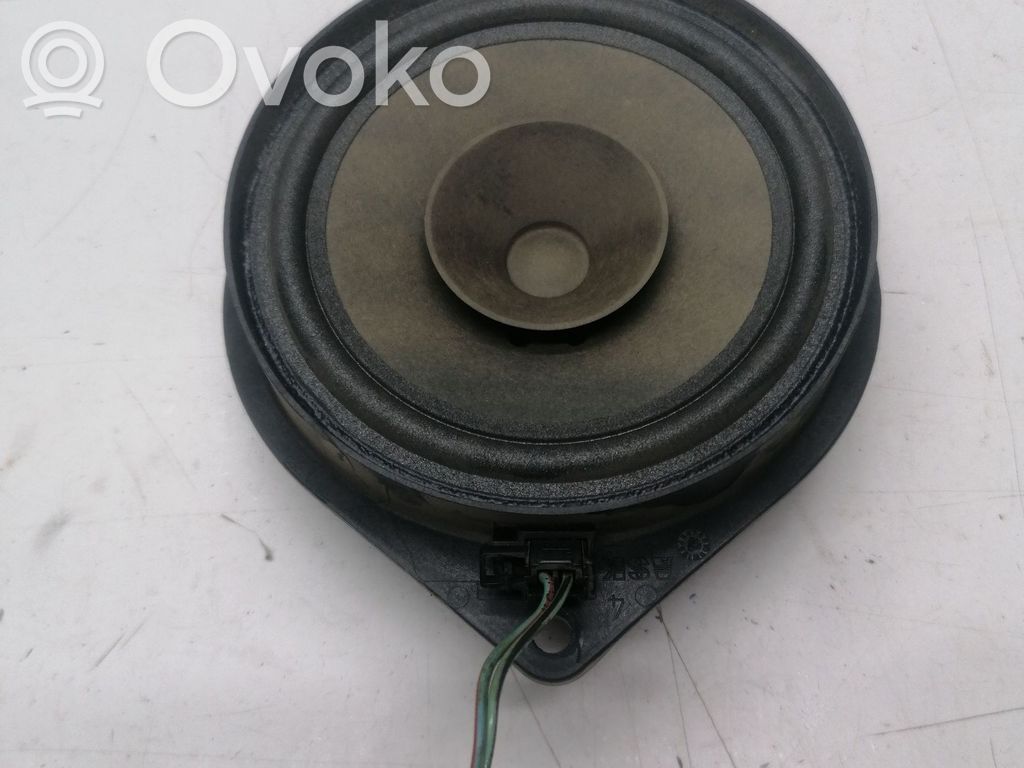 Opel Corsa D Altavoz de la puerta delantera 