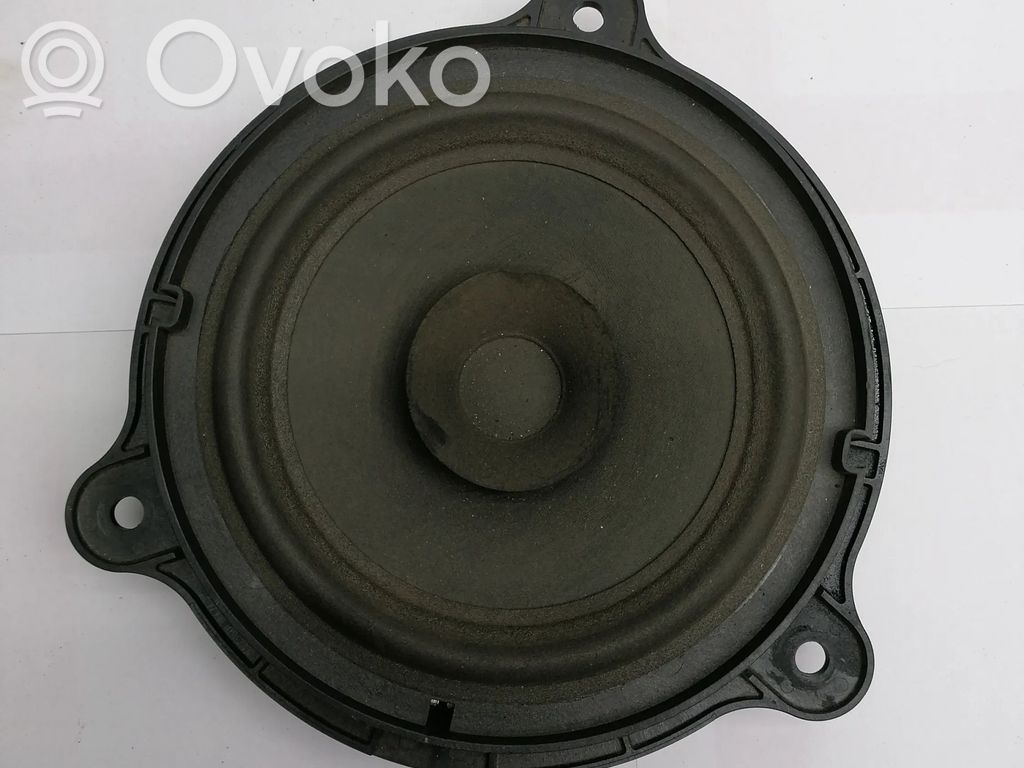 Nissan Primera Altavoz de la puerta trasera 