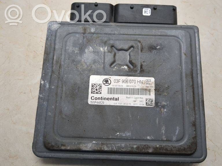 Skoda Roomster (5J) Engine control unit/module 