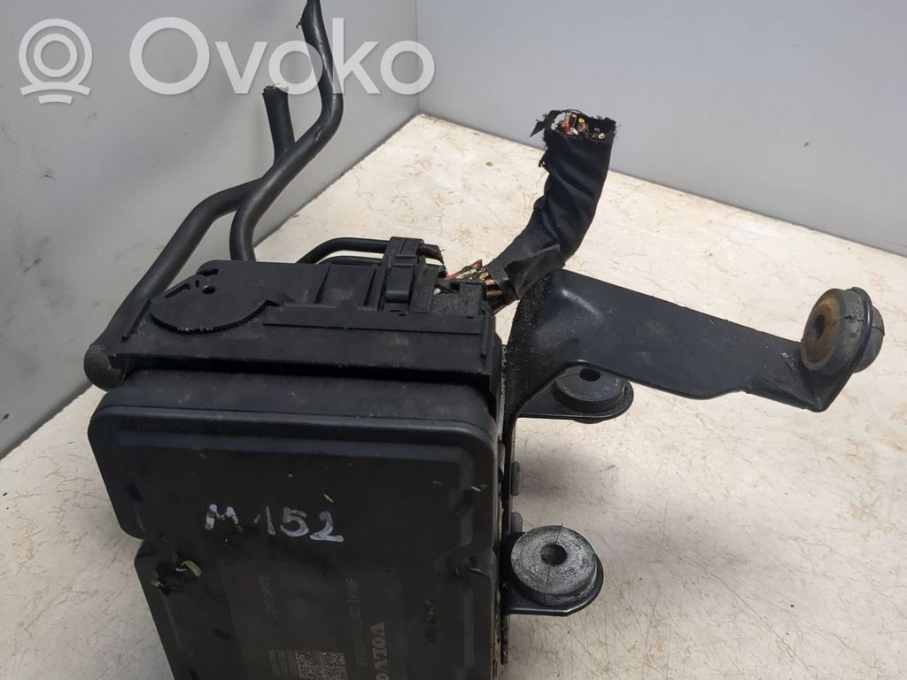 Volvo V40 ABS Pump 